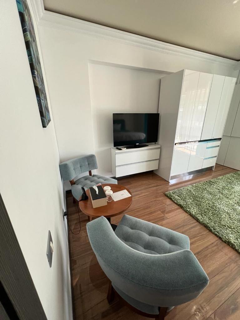 Готель Mamaia White Tower Екстер'єр фото