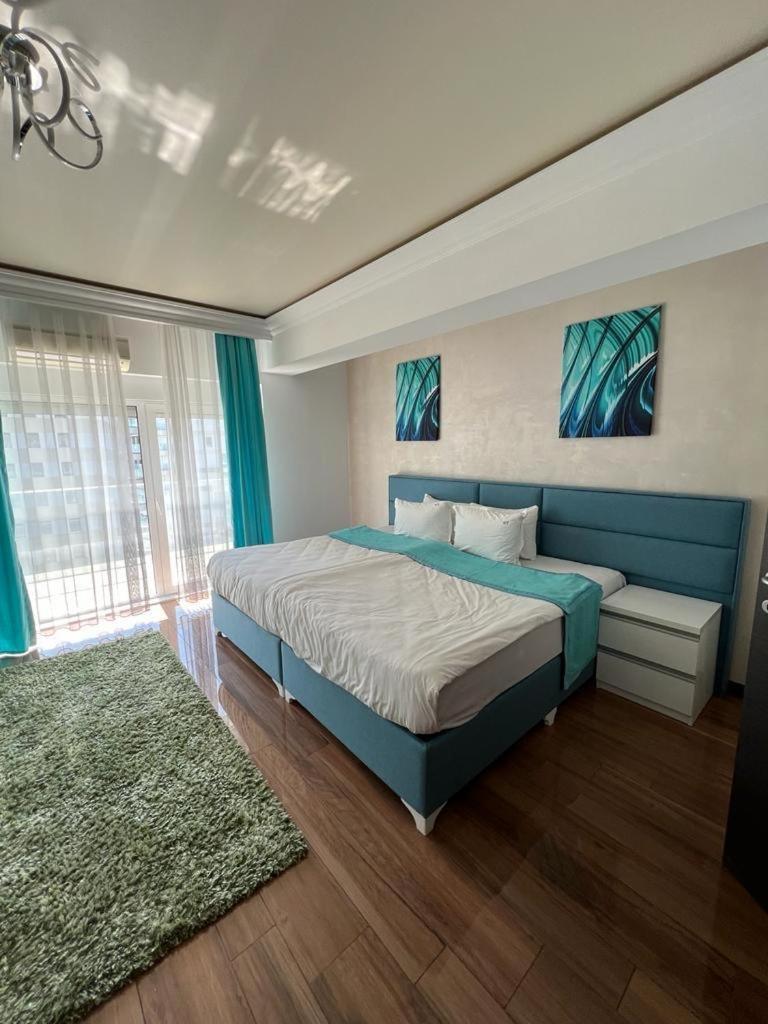Готель Mamaia White Tower Екстер'єр фото